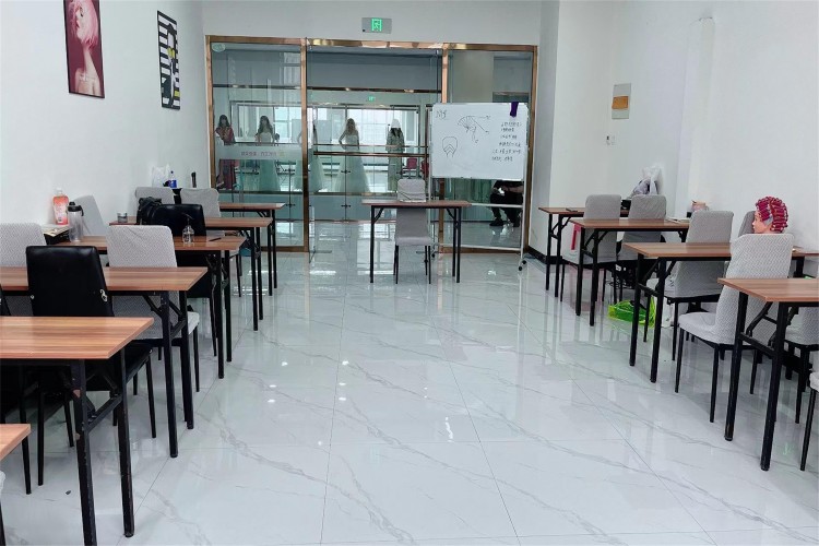 邯郸金皇后美发彩妆学校