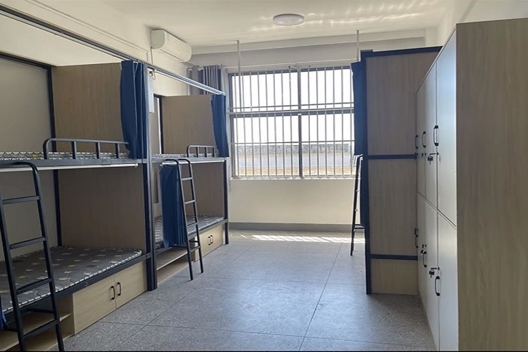 江苏华钧教育环境图