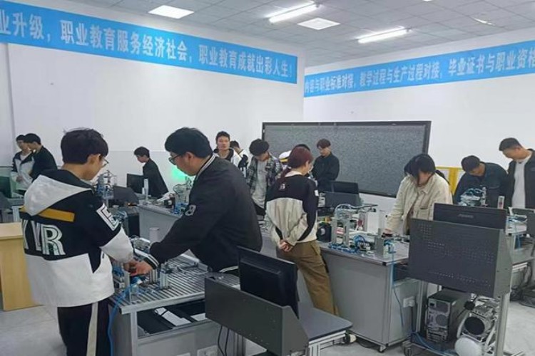 青岛日森教育校园环境图