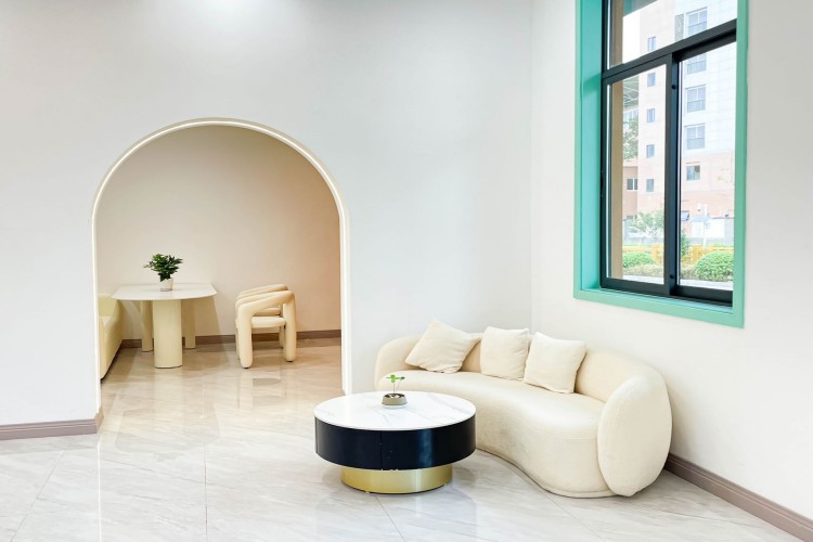 成都赫彩化妆学校