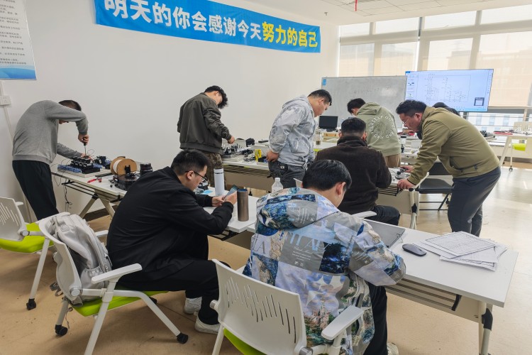 合肥亿创职业技能培训学校教室