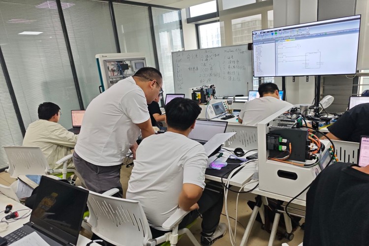 合肥亿创职业技能培训学校教室