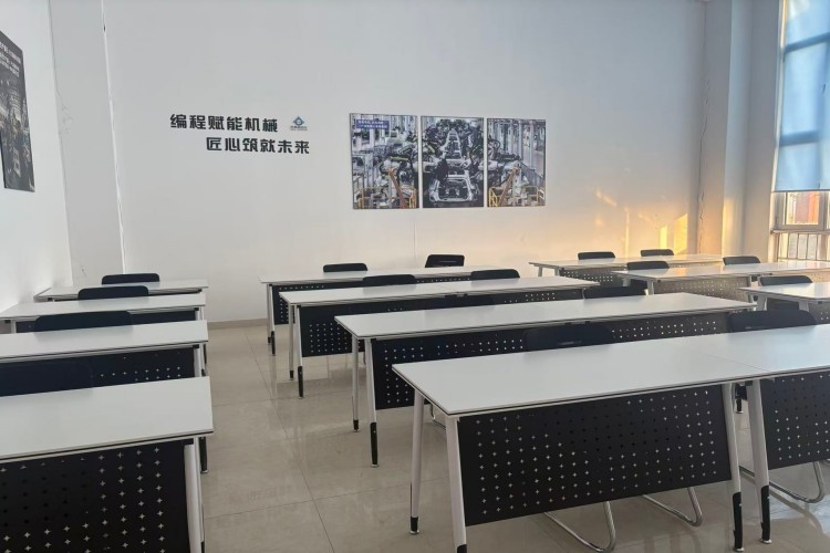 山东未莱自动化培训基地教室场景
