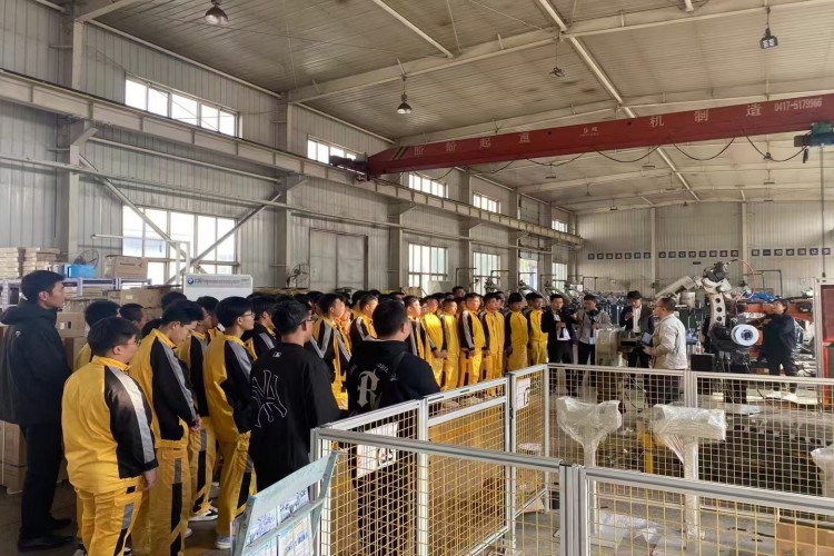 辽宁海纳智能教育校园环境图