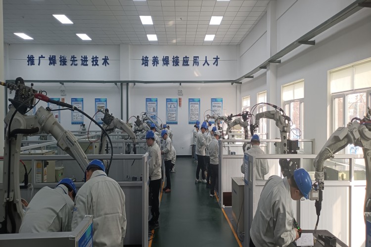 辽宁海纳智能教育校园环境图