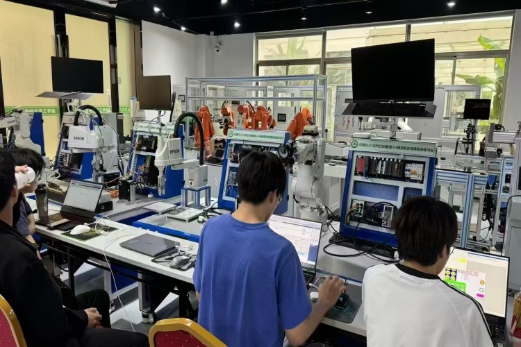 深圳八方汇自动化教育