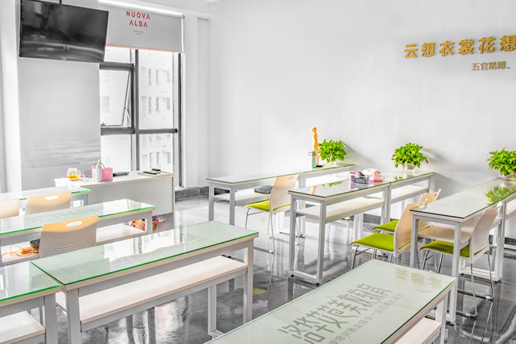 湖南洛华艾芭美妆教育学校