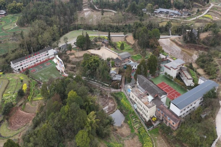 重庆正本素质教育校区环境图