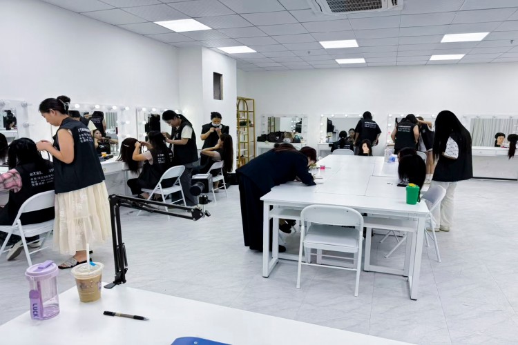 艺丽美妆学校校区环境图片