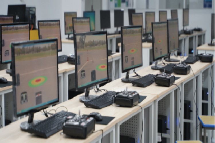 泉州市云扬航空职业技术学校校区环境图片