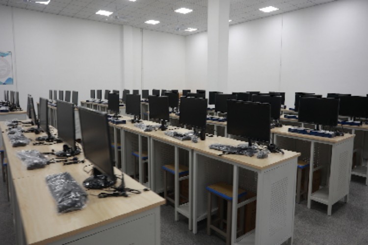 泉州市云扬航空职业技术学校校区环境图片