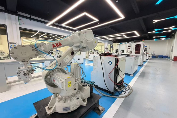 杭州鸿富技加智能制造实训基地环境图