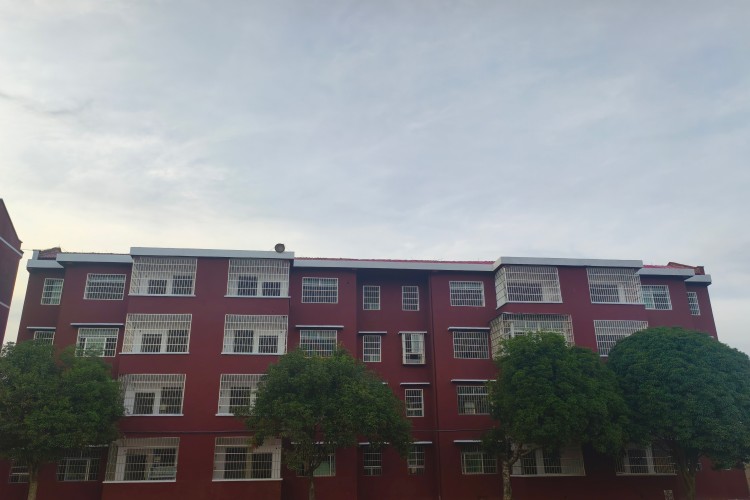 湘潭专门教育学校环境图