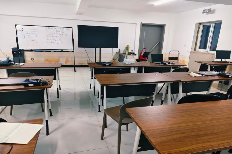 内蒙古智慧考航巡教室