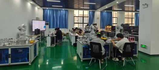 合肥蓝柏匠才职业培训学校