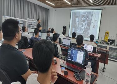 合肥蓝柏匠才职业培训学校