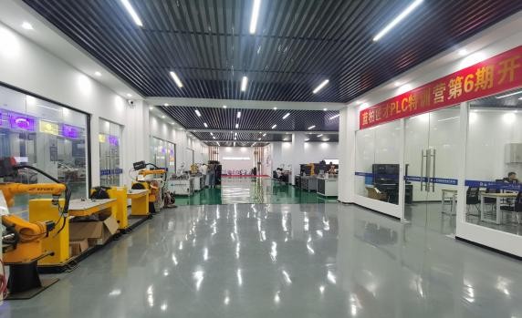 合肥蓝柏匠才职业培训学校