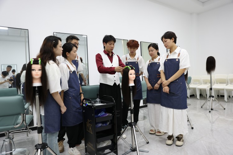 武汉美格时尚美业学校