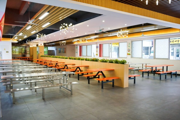 广州高新医药与食品技工学校环境图