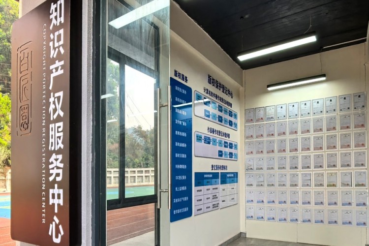 广州高新医药与食品技工学校环境图