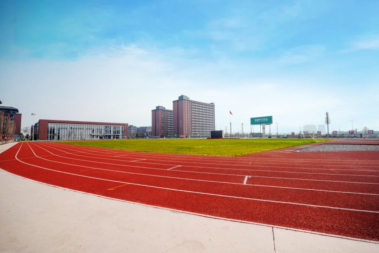 成都万通未来高级技工学校校园环境图片