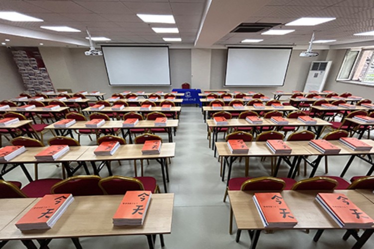 哈尔滨润雨泽川公考学校环境