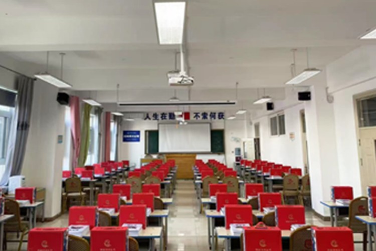 哈尔滨润雨泽川公考学校环境