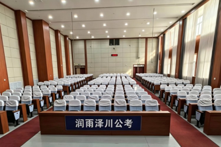 哈尔滨润雨泽川公考学校环境