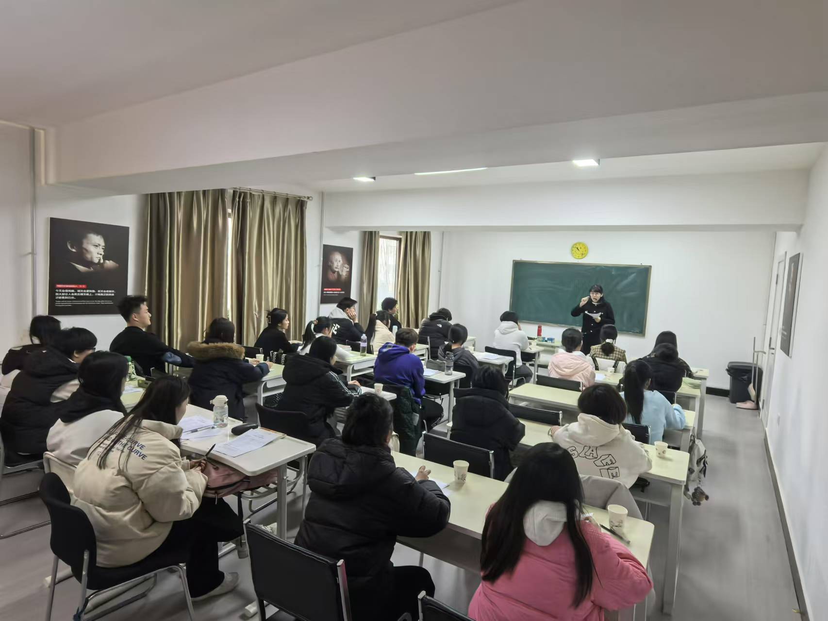 内蒙古冠文弘大教育环境图