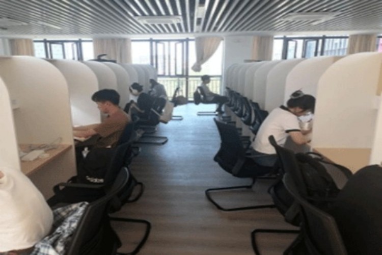 江西研途考研自习室环境