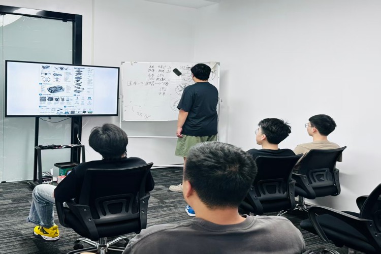 深圳胖胖龙无人机维修培训