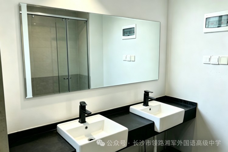 长沙领路湘军外国语高级中学宿舍环境