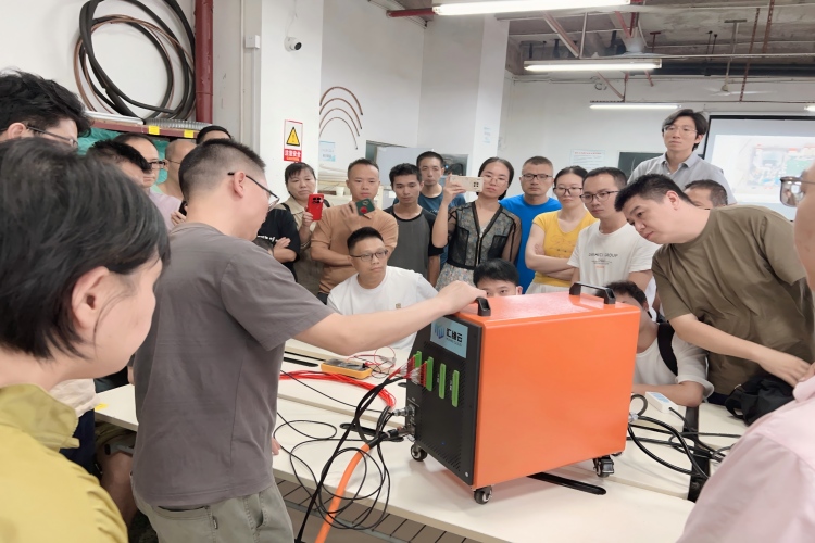 深圳市新能源汽车促进会环境图