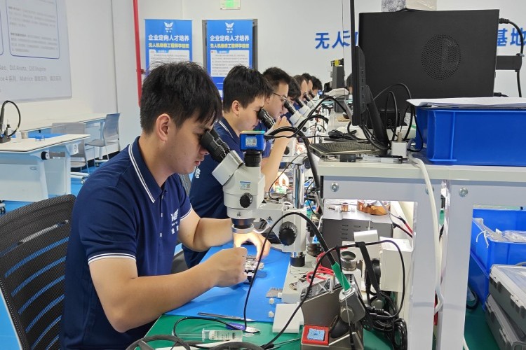 维翼无人机维修技能型人才培养基地学校环境