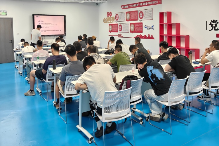 维翼无人机维修技能型人才培养基地学校环境