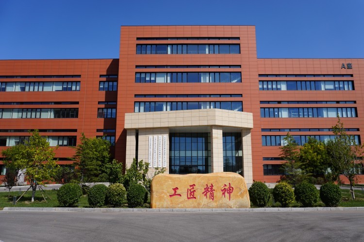 天津职业技能公共实训中心校区环境图片