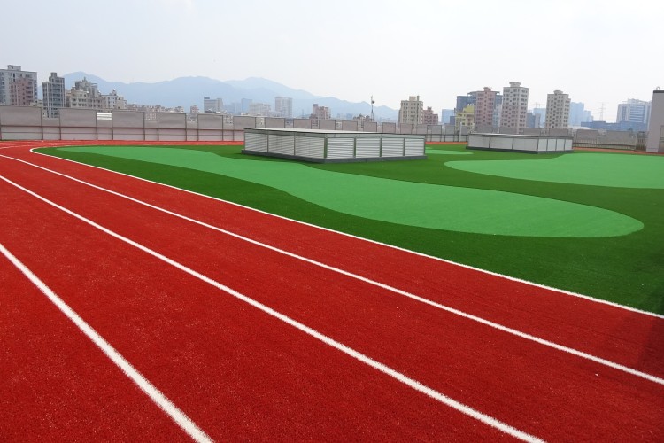 深圳博恒实验高中学校高尔夫球场