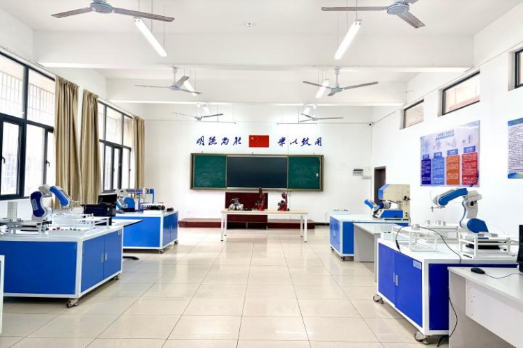 武汉信息工程职业学校环境图