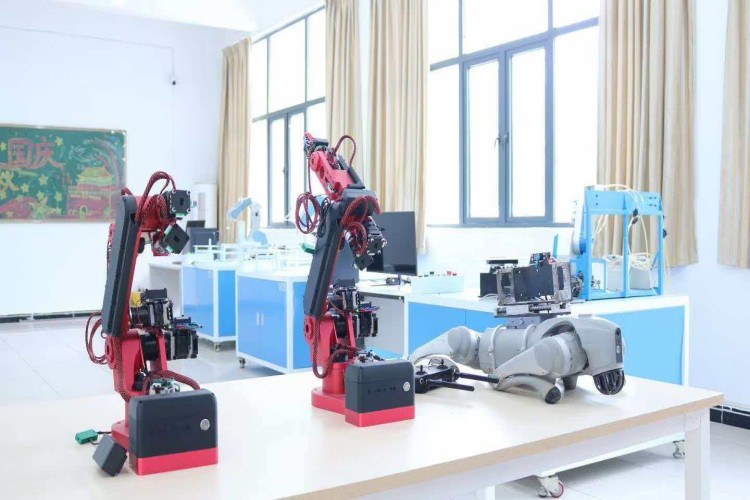 武汉信息工程职业学校环境图