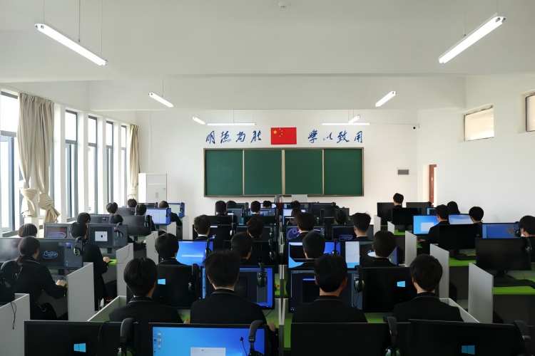 武汉信息工程职业学校环境图