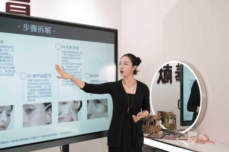 长春职业学校环境图