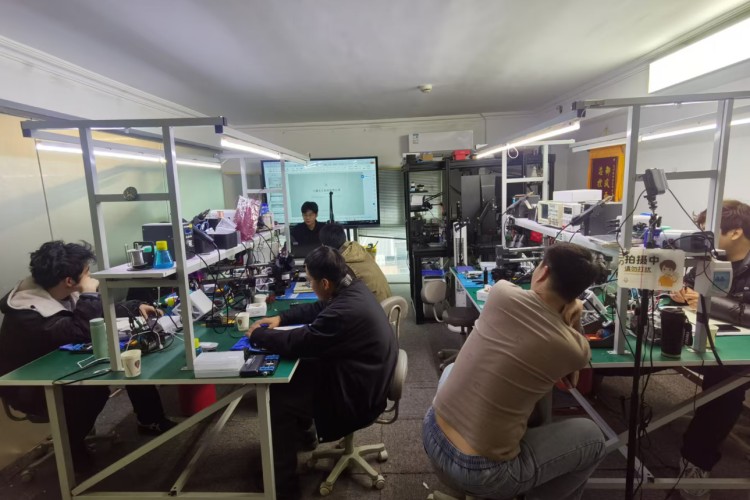 江苏物熵无人机维修环境图