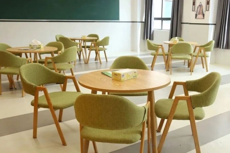 广州侨升复读学校环境图