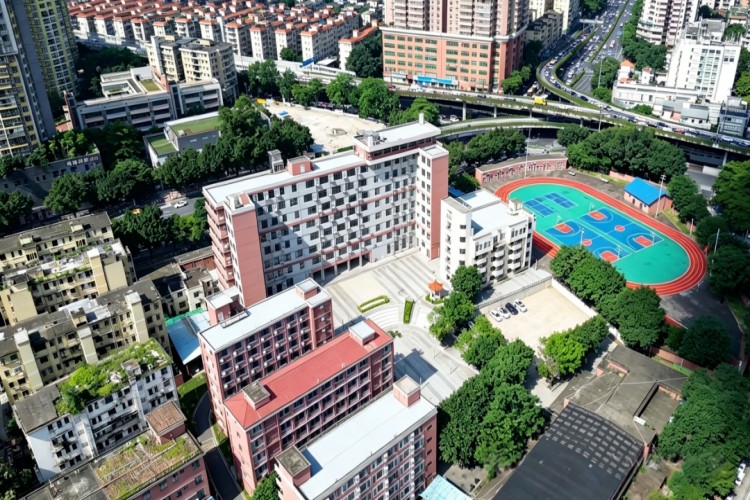 广州侨升复读学校环境图
