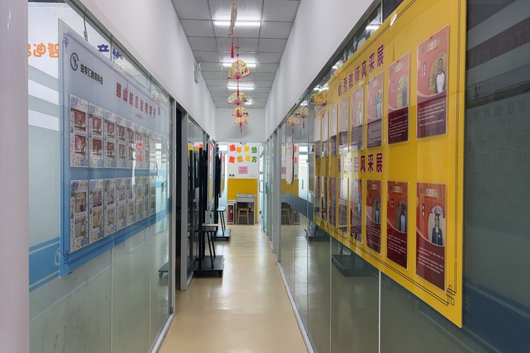 济南延安教育学校环境
