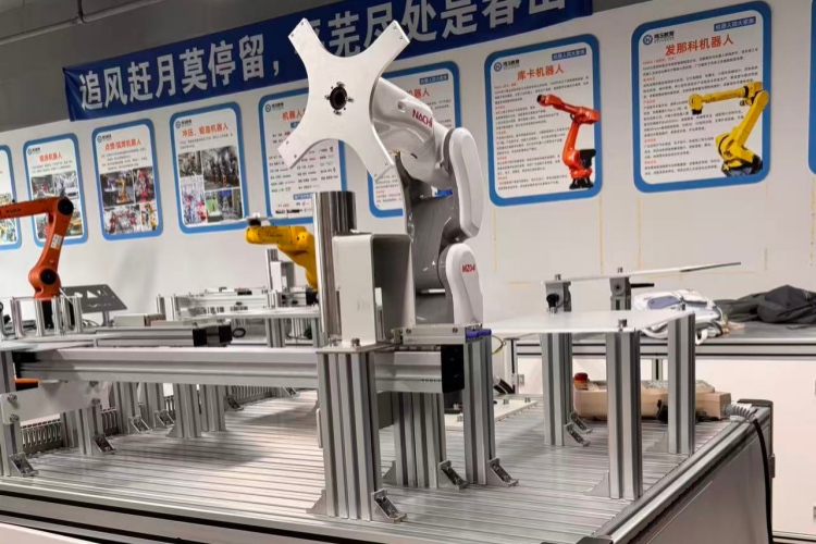 郑州鸿玉教育校区环境图