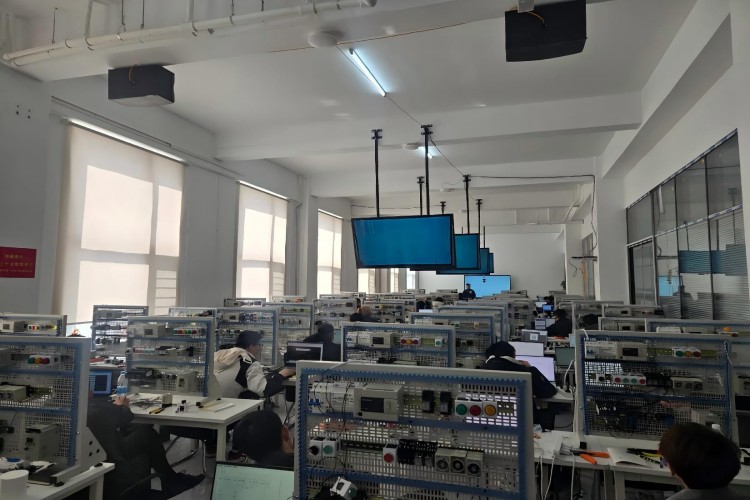 黑龙江玖通教育环境图