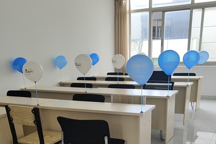 曲靖品学教育校区环境图