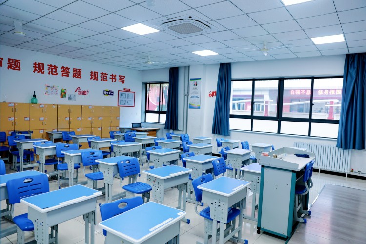 西安育华职业高中环境图