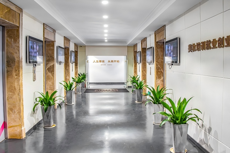 湖南洛华艾芭美妆教育学校